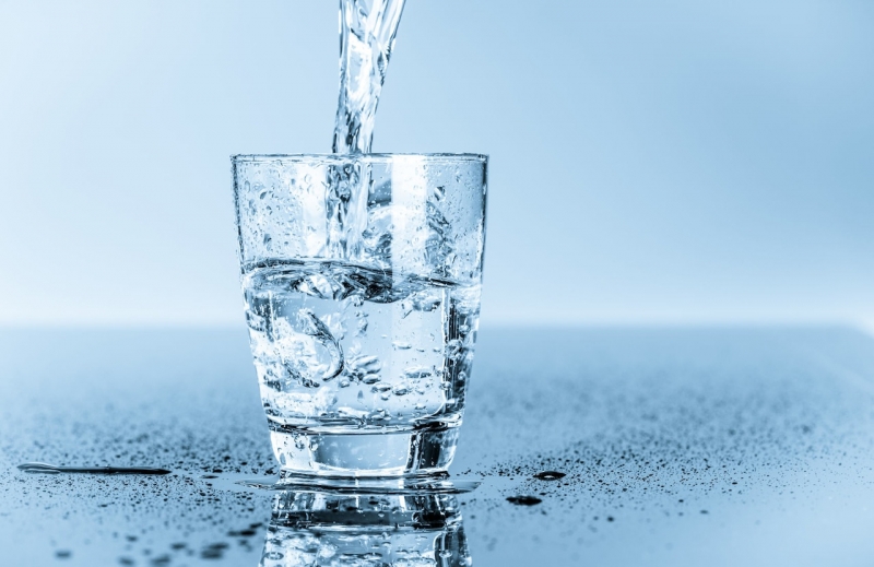 Nước giúp giảm cân và chống béo phì