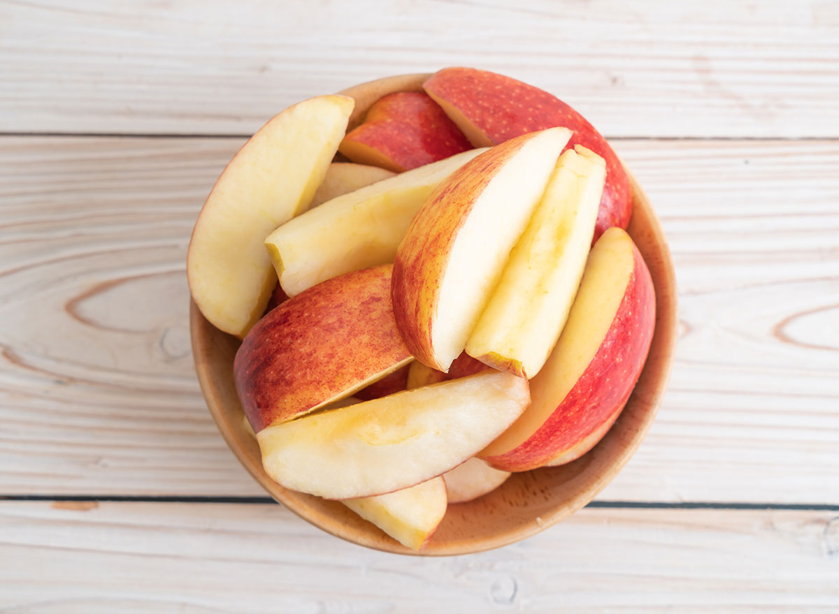 11 Side Effects of Eating Apples Every Day — Eat This Not That