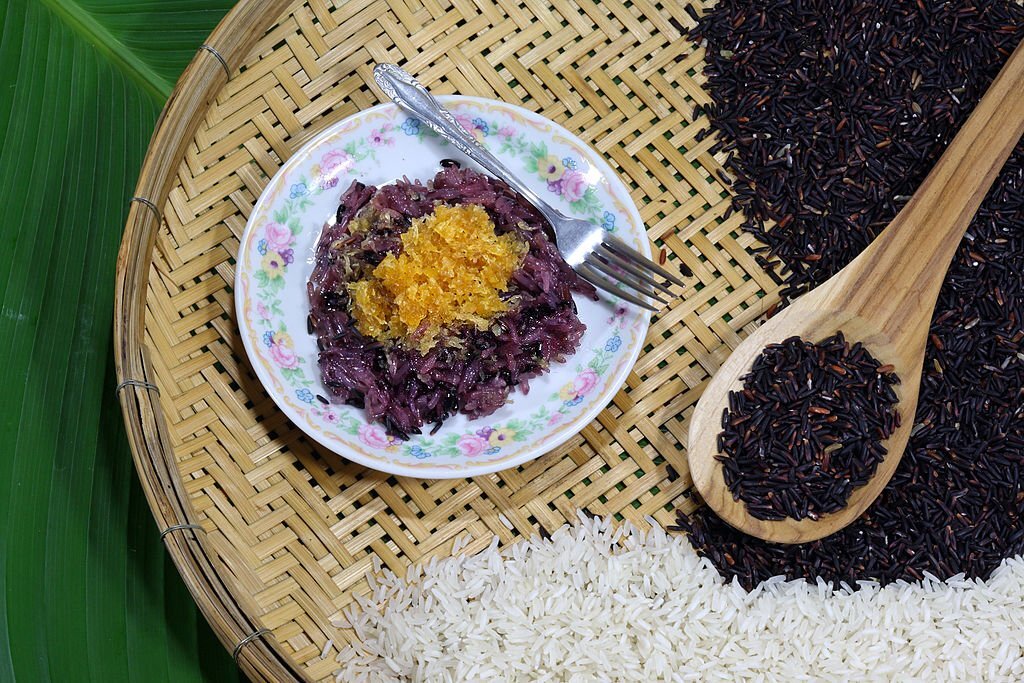 6 Cách phân biệt gạo lứt đen và gạo nếp cẩm