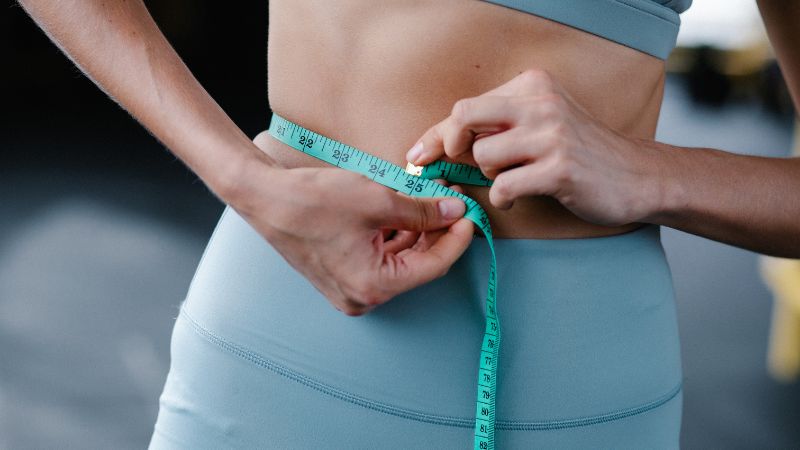 Nữ giới cần nạp vào cơ thể 1000 calo mỗi ngày để giảm 0,5 kg/tuần