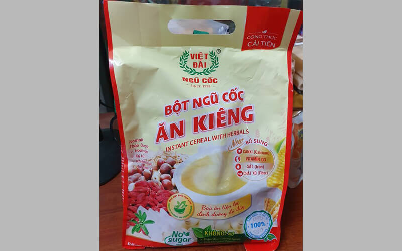 Trong 100g bột ngũ cốc ăn kiêng Việt Đài chứa khoảng 370 calo
