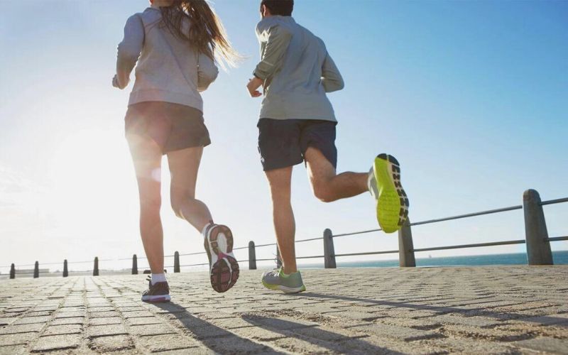 Đi bộ nhanh giúp giảm cân hiệu quả hơn