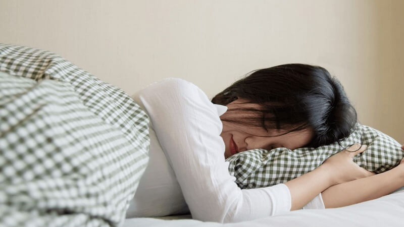 Quan hệ tình dục cũng giúp giảm căng thẳng và hỗ trợ giấc ngủ ngon hơn