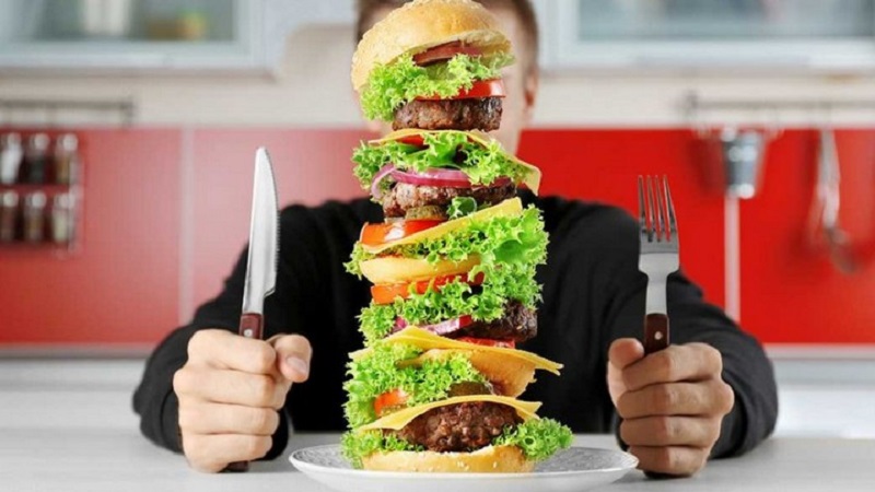 Ăn quá nhiều có thể phá vỡ sự cân bằng của hormone điều hòa cảm giác đói và hormone kích thích sự thèm ăn