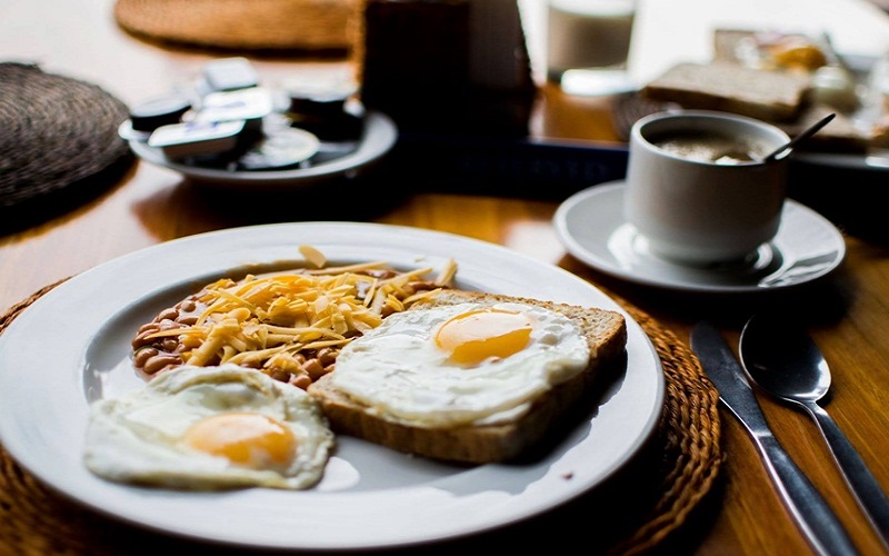 Không bỏ bữa sáng là một cách để bớt lượng calo nạp vào cơ thể
