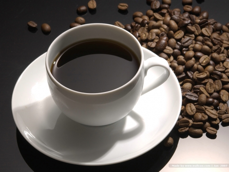 Cà phê chứa caffeine giúp đánh bay cơn buồn ngủ