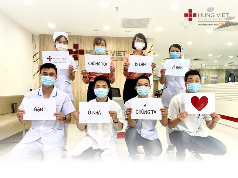 Nhân viên y tế tại bệnh viện Hưng Việt