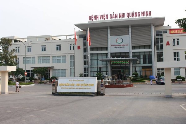Cổng vào bệnh viện Sản Nhi Quảng Ninh