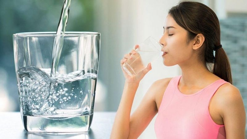 Uống nước giúp giảm tình trạng bệnh trĩ