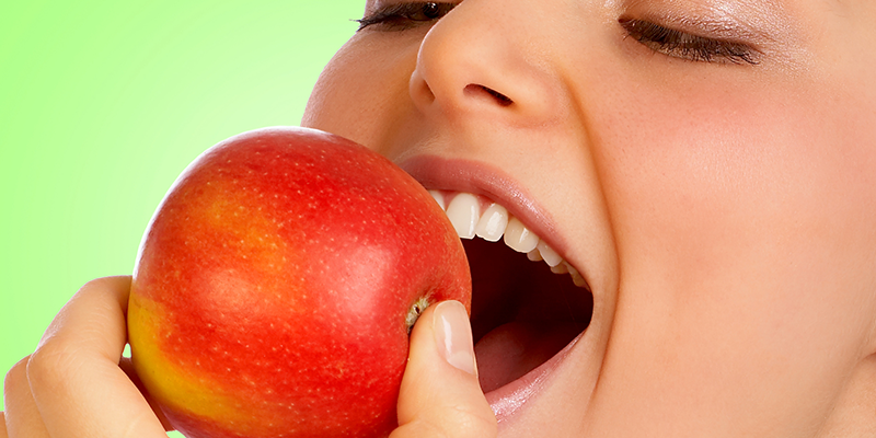 ăn táo mỗi ngày sẽ giúp tim được khỏe mạnh