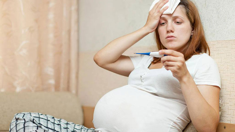 Mẹ bầu bị sốt xuất huyết có ảnh hưởng đến thai nhi không?